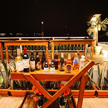 Hotel Peten Flores Zewnętrze zdjęcie