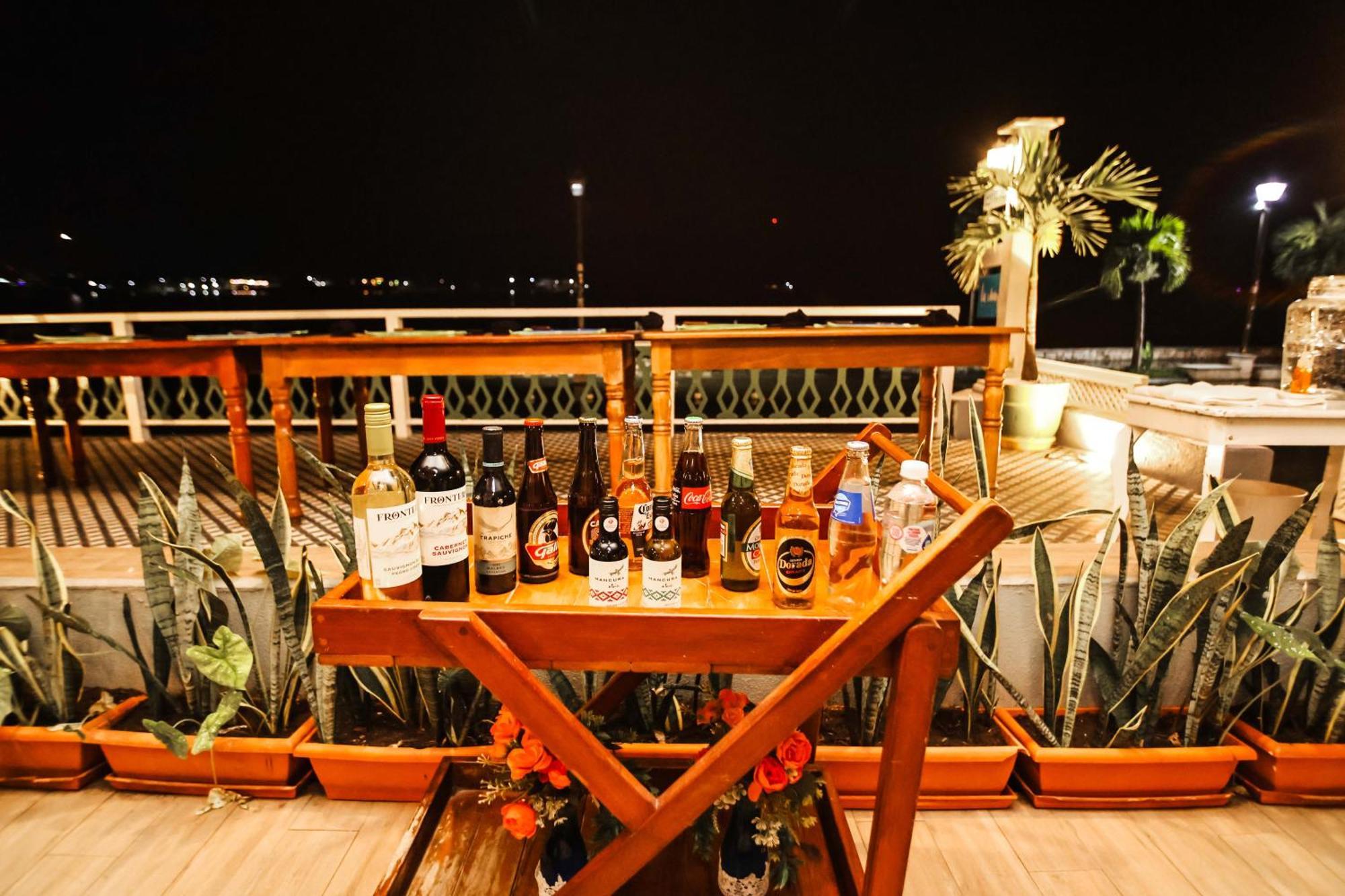 Hotel Peten Flores Zewnętrze zdjęcie